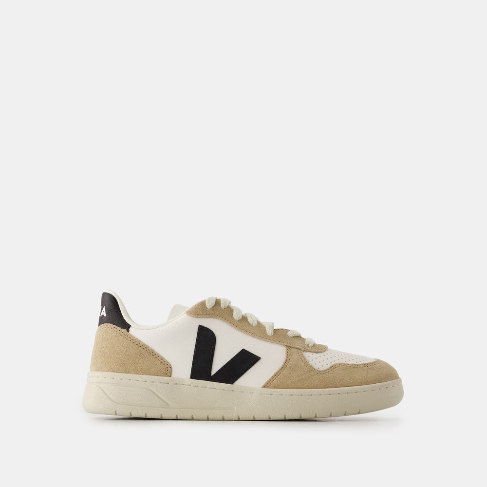Veja V-10 Chromefree Leather In Sahara/ Extra-white/ Black In White