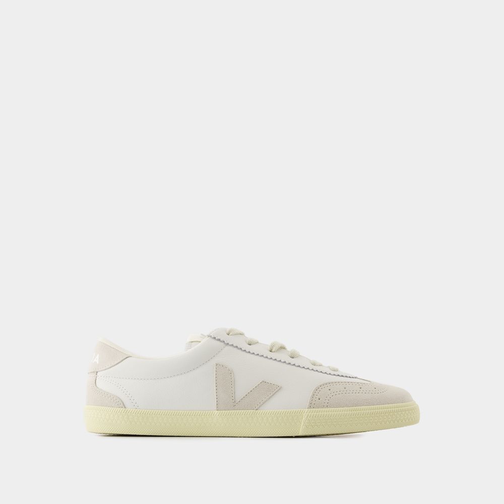 Shop Veja Sneakers Volley -  - Cuir - Blanc In White