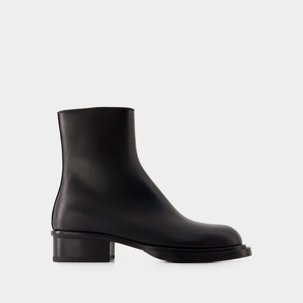 Shop Alexander Mcqueen Cuban Stack Ankle Boots -  - Leather - Black