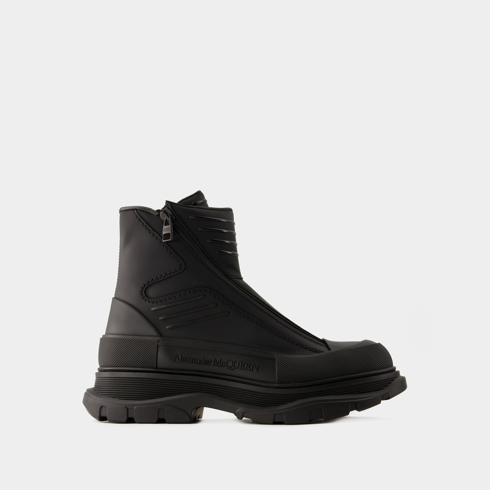 Shop Alexander Mcqueen Tread Ankle Boots -  - Leather - Black