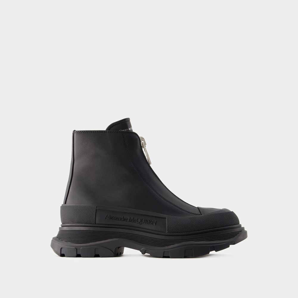 Shop Alexander Mcqueen Tread Slick Ankle Boots -  - Leather - Black