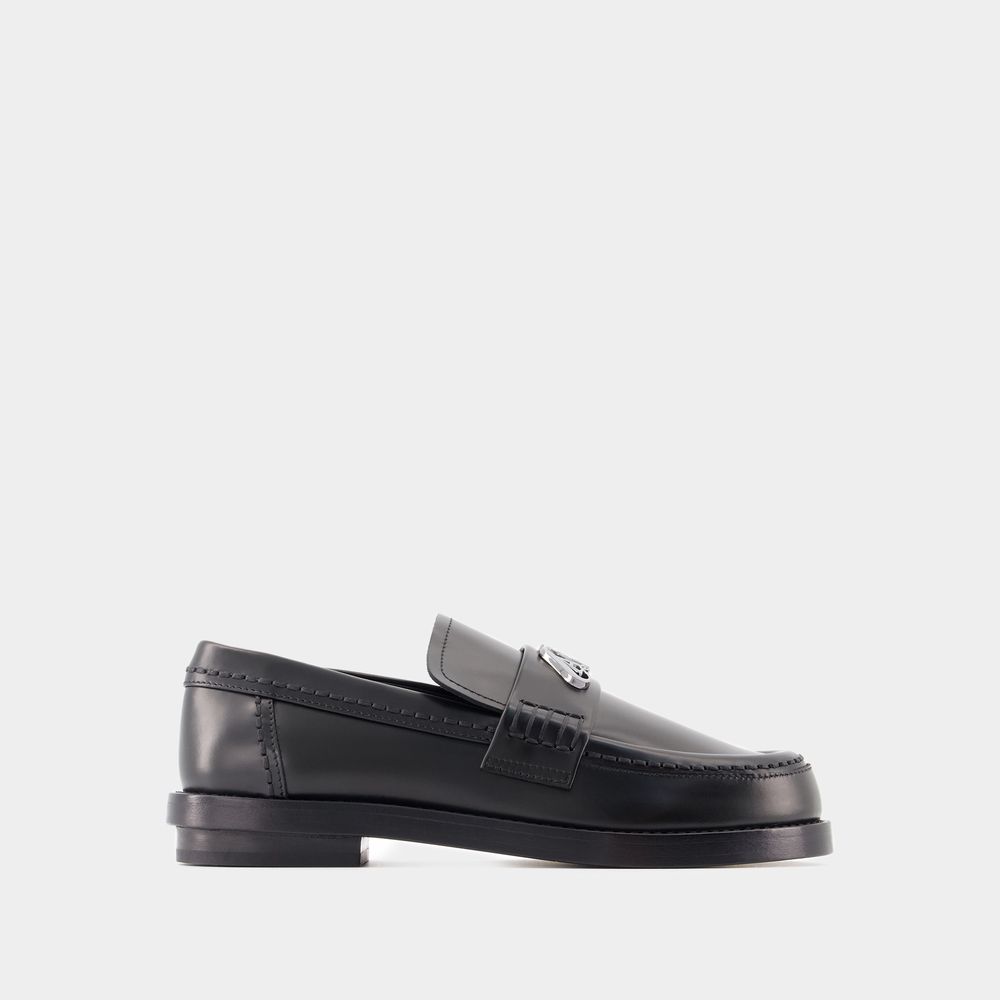 Shop Alexander Mcqueen Mocassins Seal -  - Cuir - Noir/argenté In Black