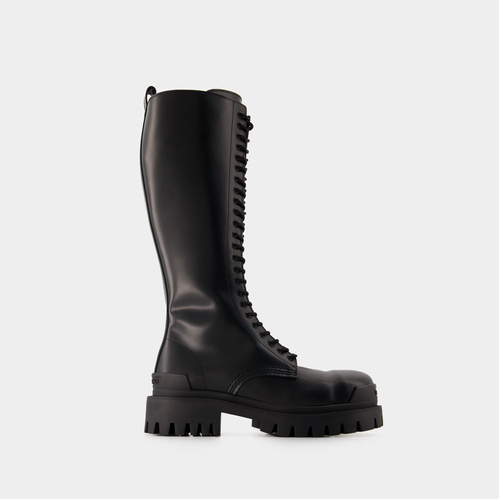 Shop Balenciaga Strike L20 Boots -  - Leather - Black