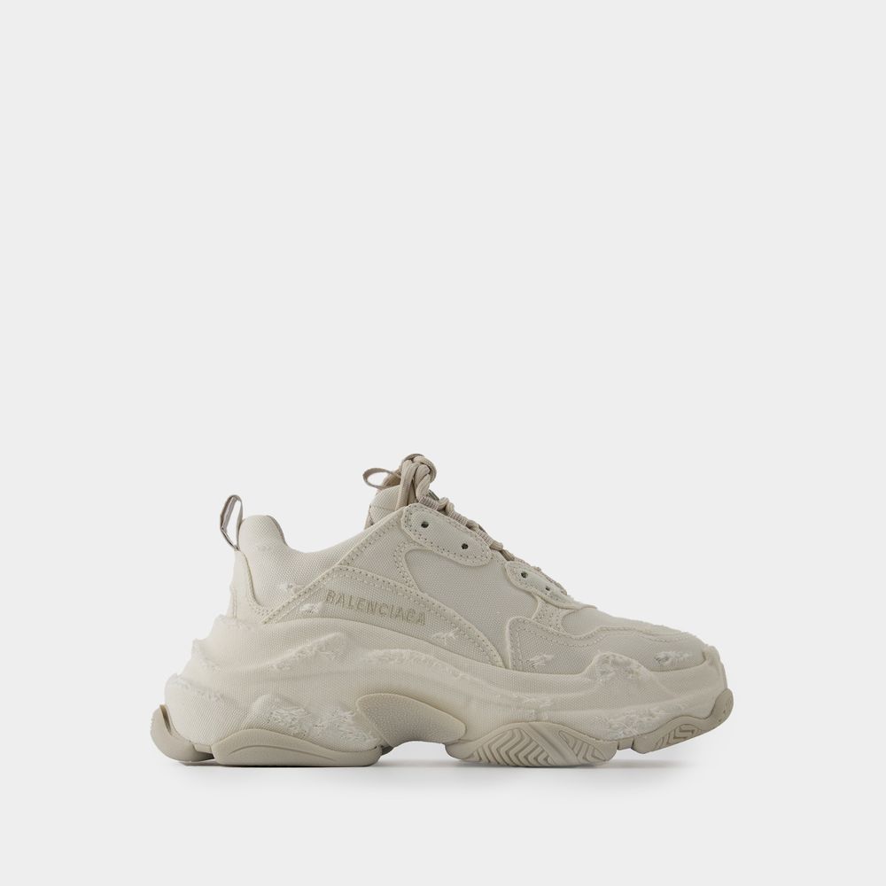 Shop Balenciaga Sneakers Triple S -  - Synthétique - Beige