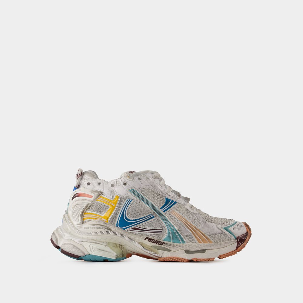 Shop Balenciaga Sneakers Runner -  - Synthétique - Blanc In White