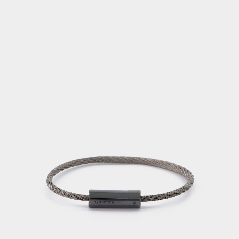 Le Gramme 7g Polished Ceramic Cable Bracelet In Black
