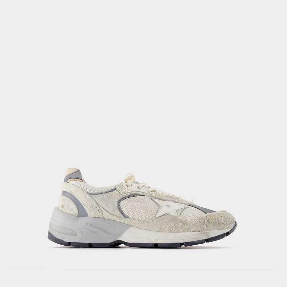 Shop Golden Goose Sneakers Running Dad -  Deluxe Brand - Cuir - Blanc/argenté In White