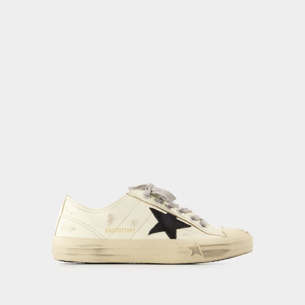 Shop Golden Goose Sneakers V-star 2 -  Deluxe Brand - Cuir - Blanc/noir In White