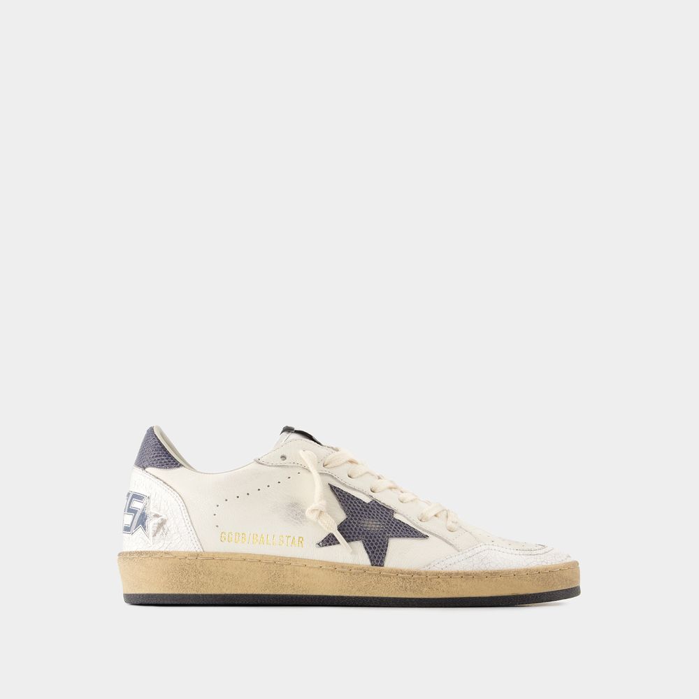 Shop Golden Goose Sneakers Ballstar -  Deluxe Brand - Cuir - Blanc/bleu In White