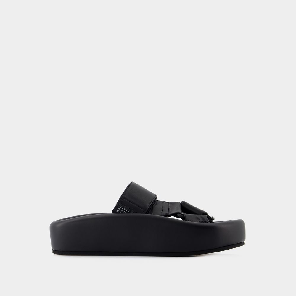 Shop Mm6 Maison Margiela Sandals -  - Leather - Black
