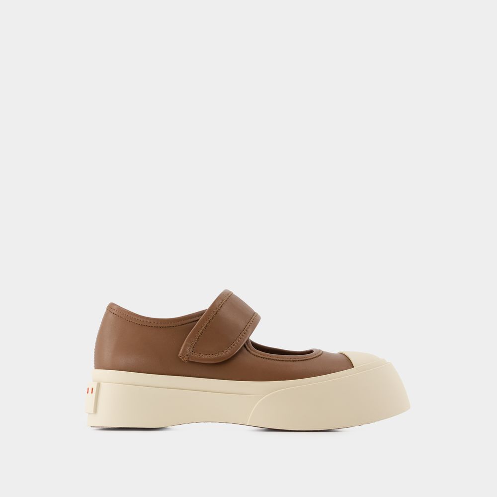 Shop Marni Sneakers Mary Jane -  - Cuir - Marron In Brown