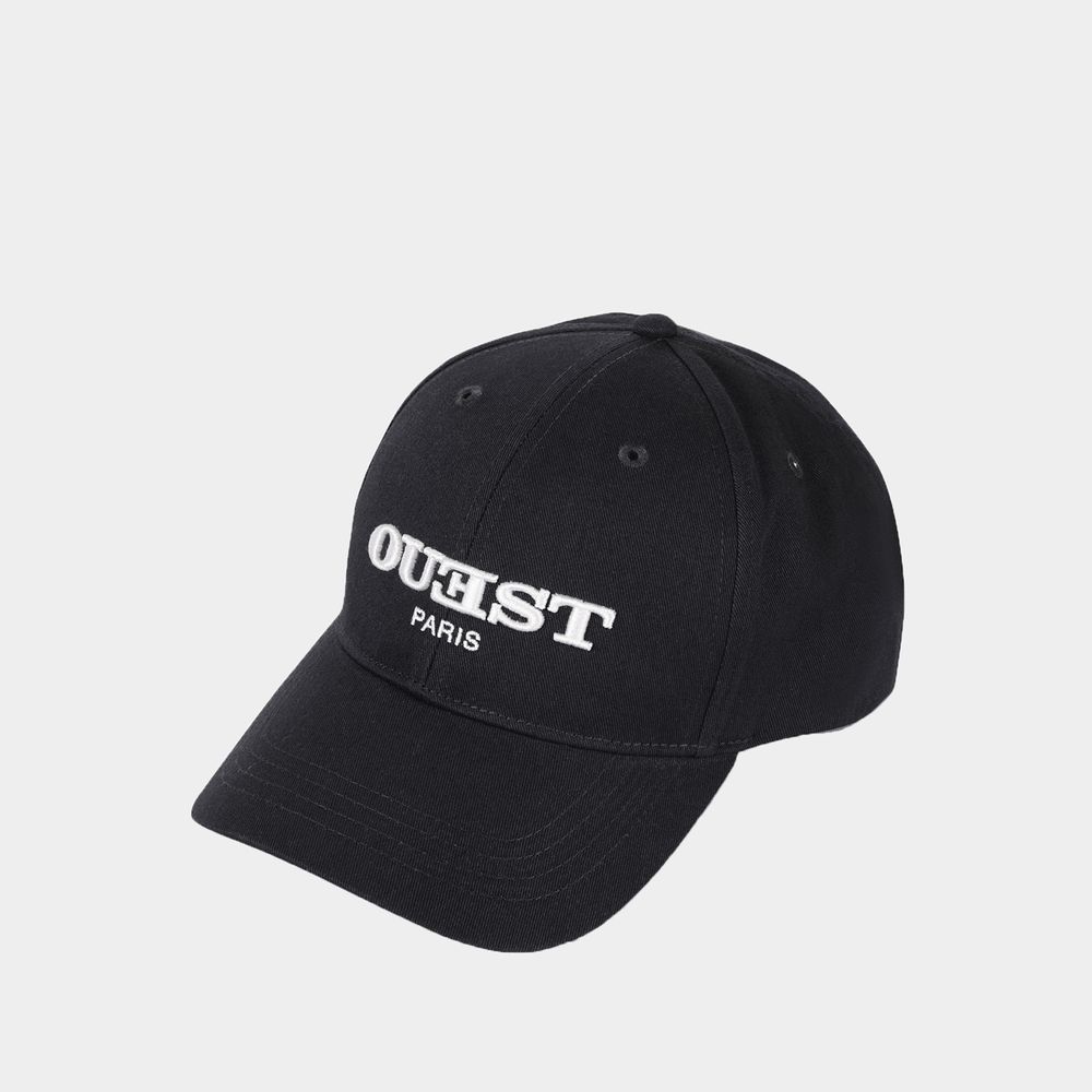 casquette noire à logo